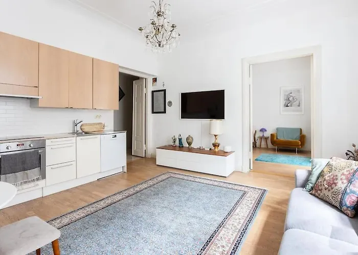 2 Bedroom 2 Full Bathroom Executive