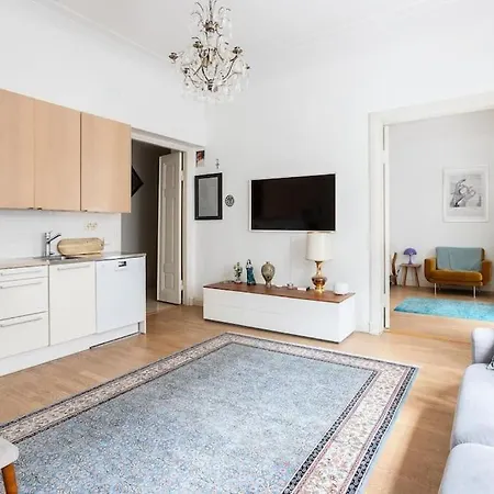 2 Bedroom 2 Full Bathroom Executive