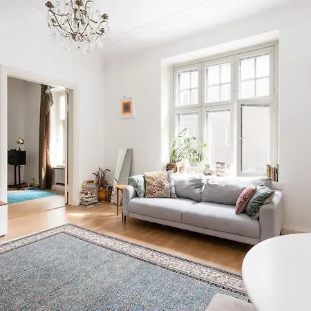 2 Bedroom 2 Full Bathroom Executive